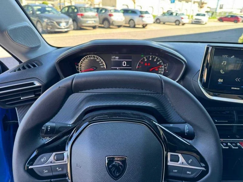 Anteprima 12